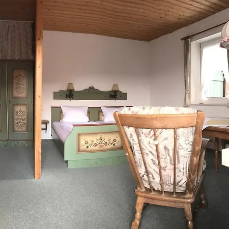 Gastehaus Am Badepark * אינזל
