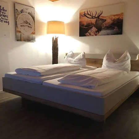 Gastehaus Am Badepark * אינזל